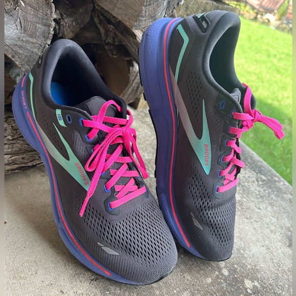 Brooks Ghost 15 Athletic Running sneaker shoes in Black,Pink & purple Sz-12. M - Picture 1 of 14